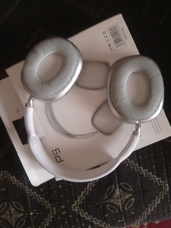 P9 Wireless Bluetooth Headphones with Mic